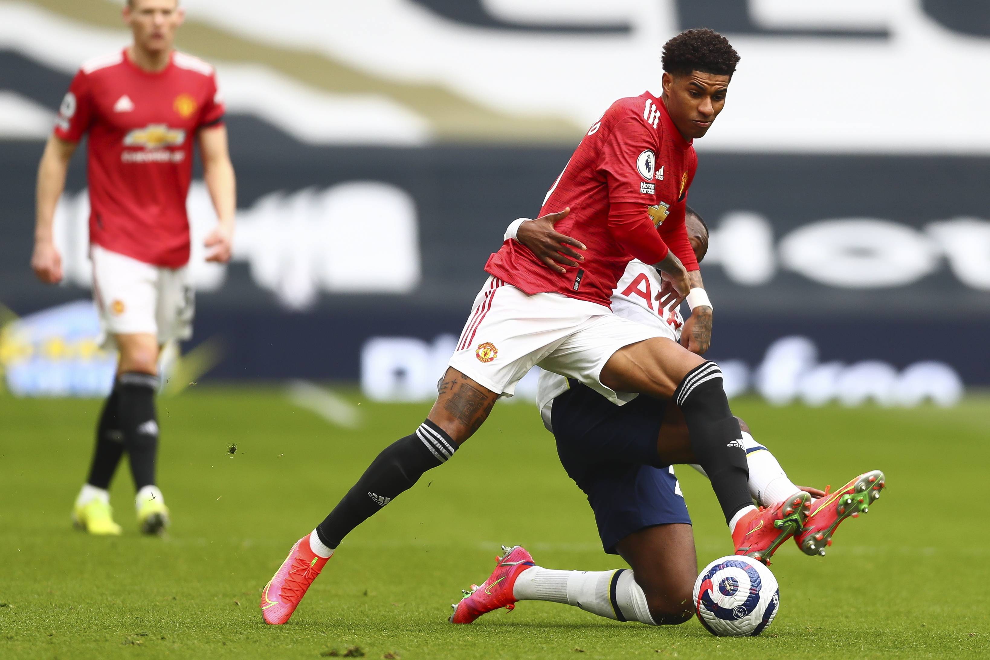 青年人有望 青年人有望